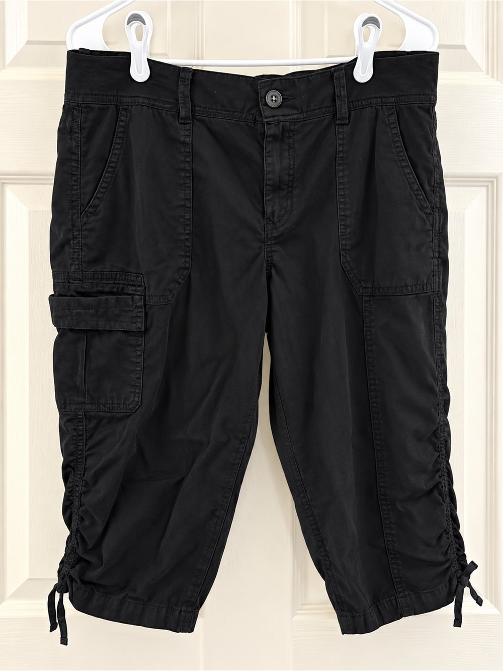 Black Cargo Capri Pants Size 14